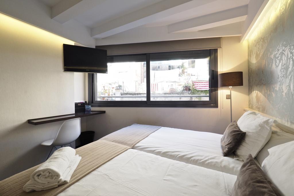 Barcelona Fifteen Central Aparthotel Esterno foto